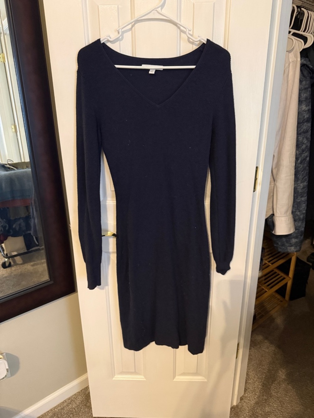 41 Hawthorn Black V-Neck Long Sleeve Knit Dress